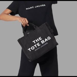 MARK JACOBS SMALL TOTE BAG
